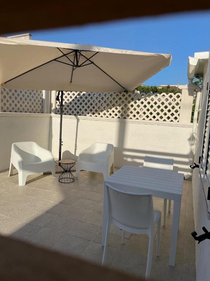 Seaside Temporary House Apartment Лепорано Екстериор снимка
